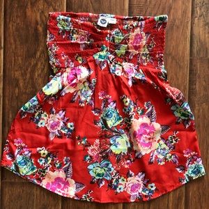 Sleeveless floral top